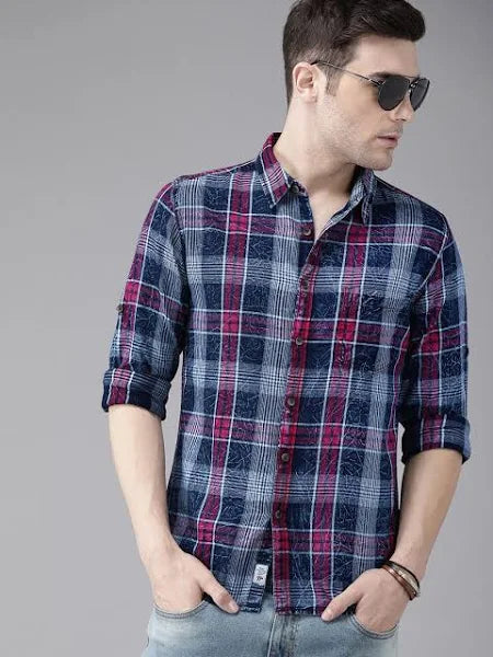 Men Navy Blue Magenta Pink Regular Fit Checked Casual Shirt